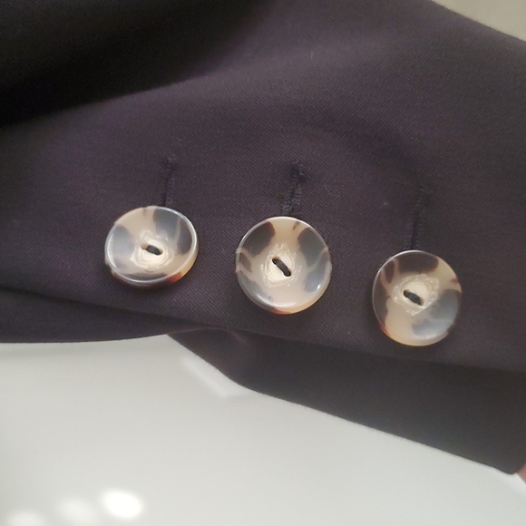 Blazer - Picture 2 of 5